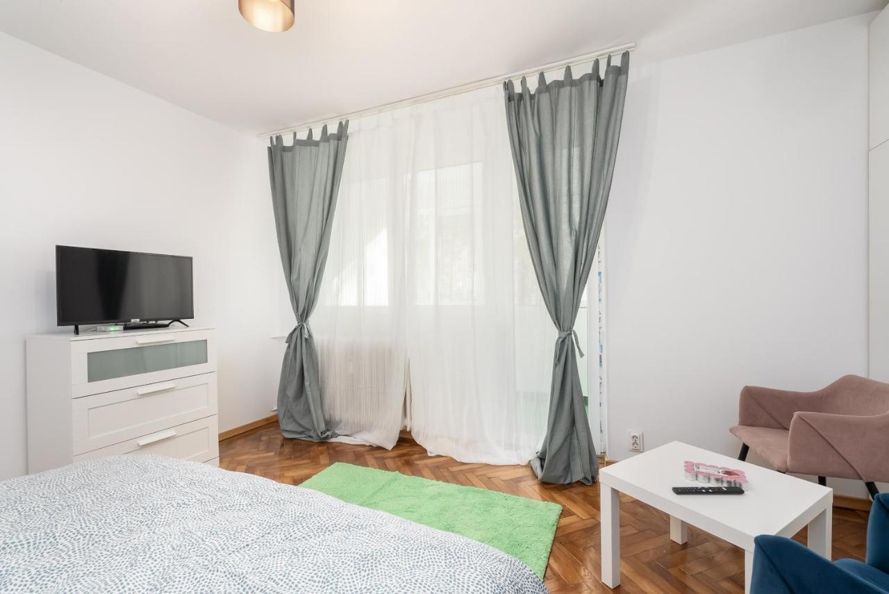 Vlad House Dristor Park Lake Букурещ Екстериор снимка